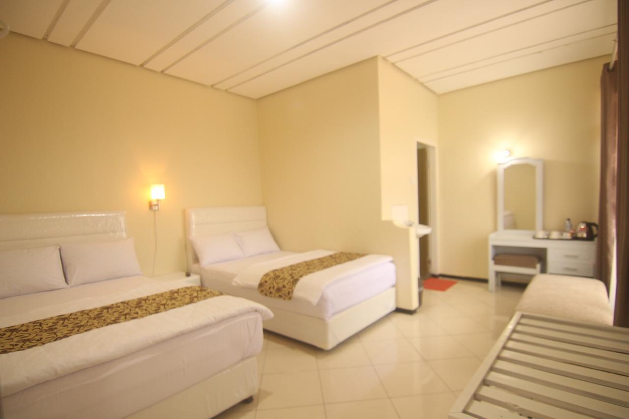 Asia Jaya By Lakers Hotel Sarangan Εξωτερικό φωτογραφία